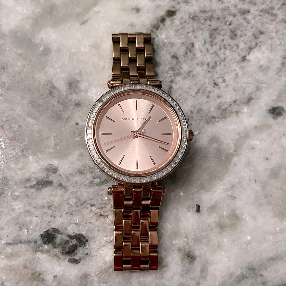Michael Kors // rose gold watch